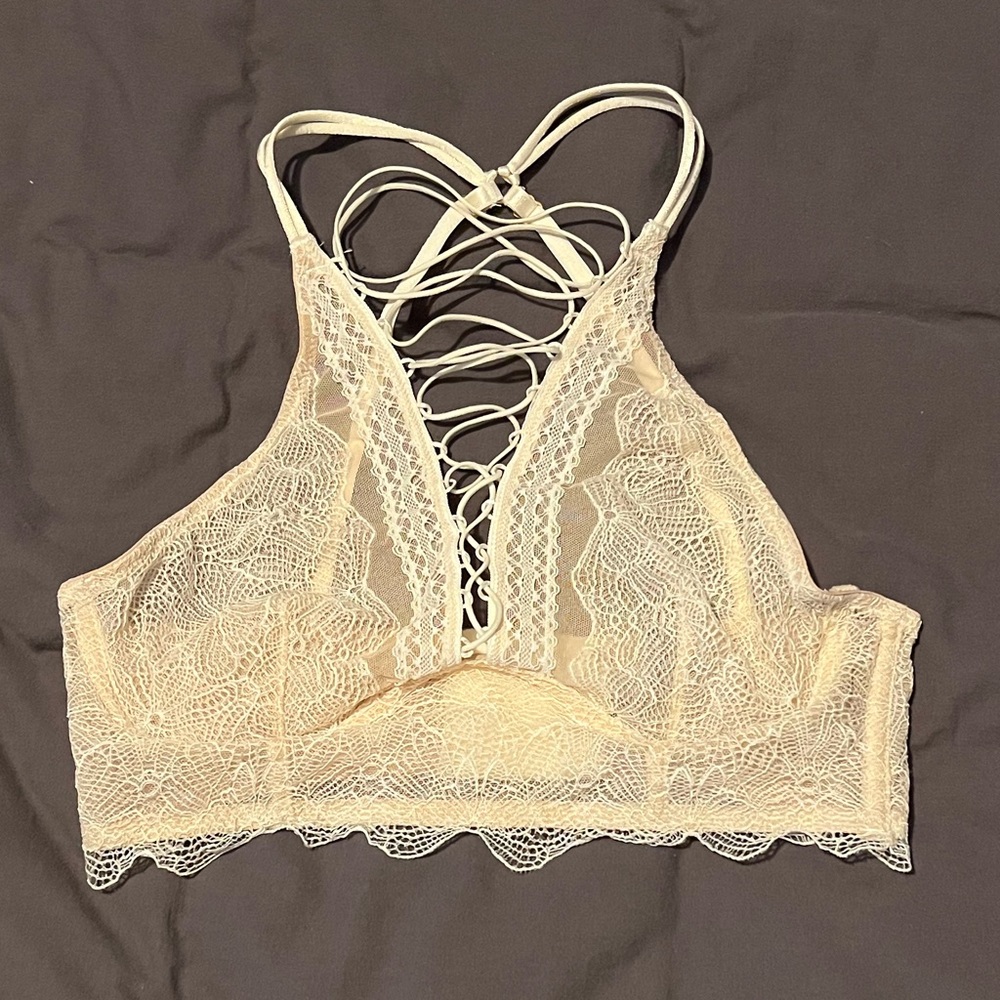 Victoria Secret Lace Bra-Cream and White